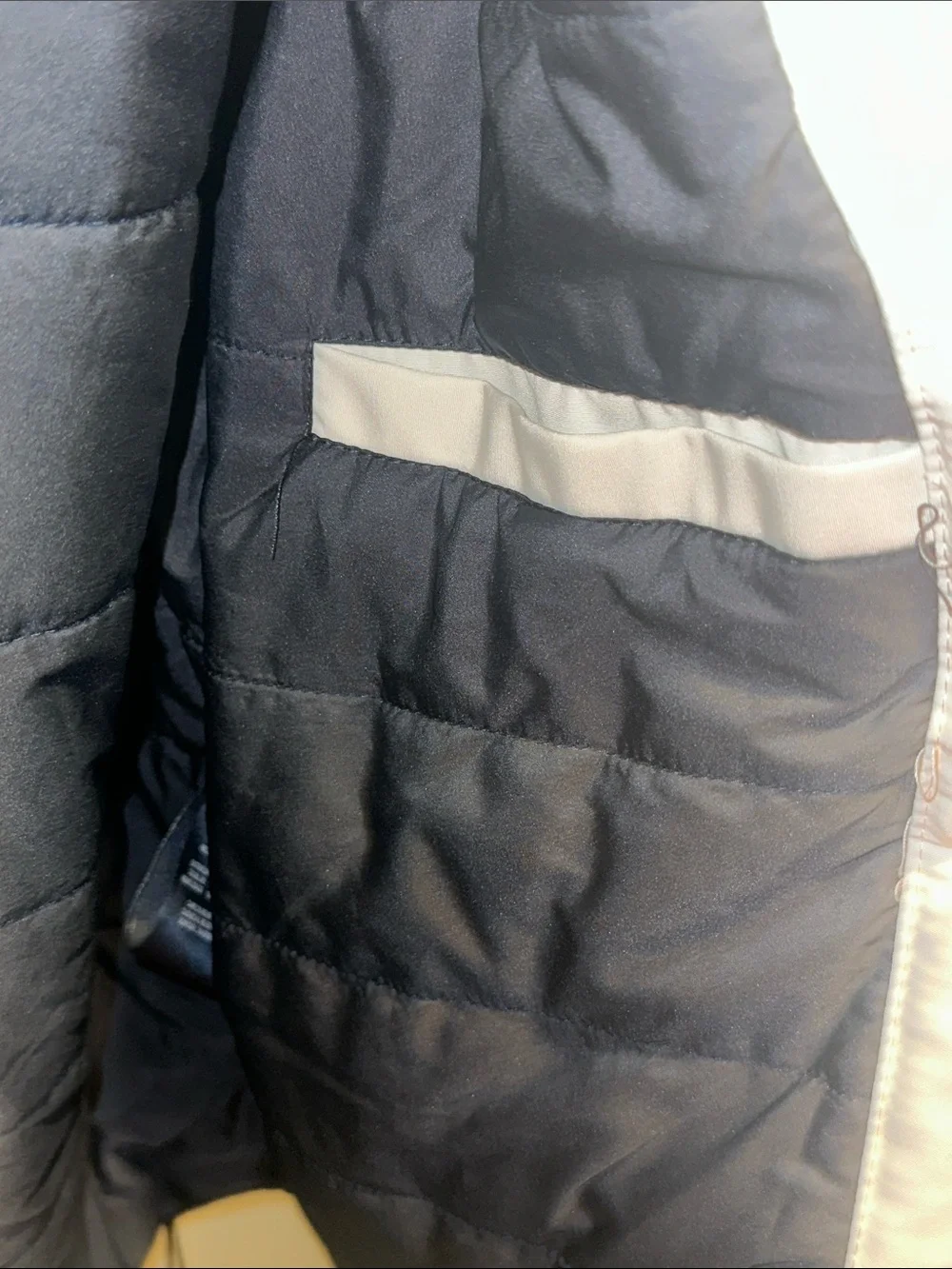Club Room durable hooded